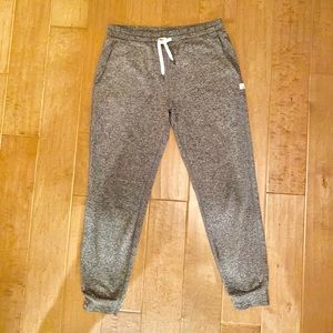 Vuori Performance Jogger. Heather Grey. Sz SMALL